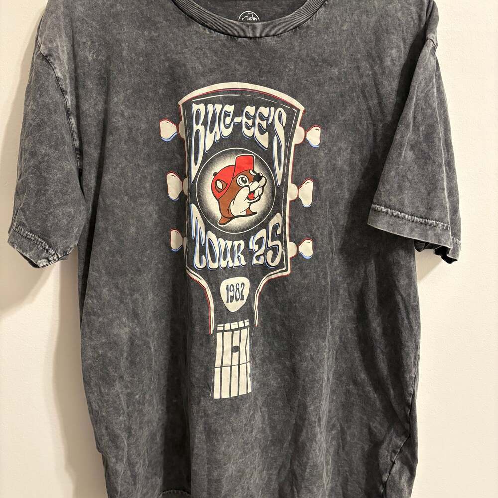 Buc-ee's 2025 Tour T-Shirt Grey - size L